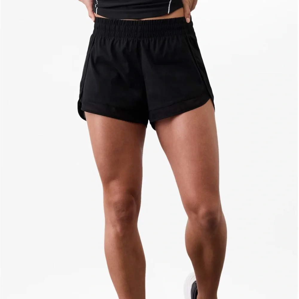 Mesh Racer Run Mid Rise 4 Short (XS) - Picture 3 of 7